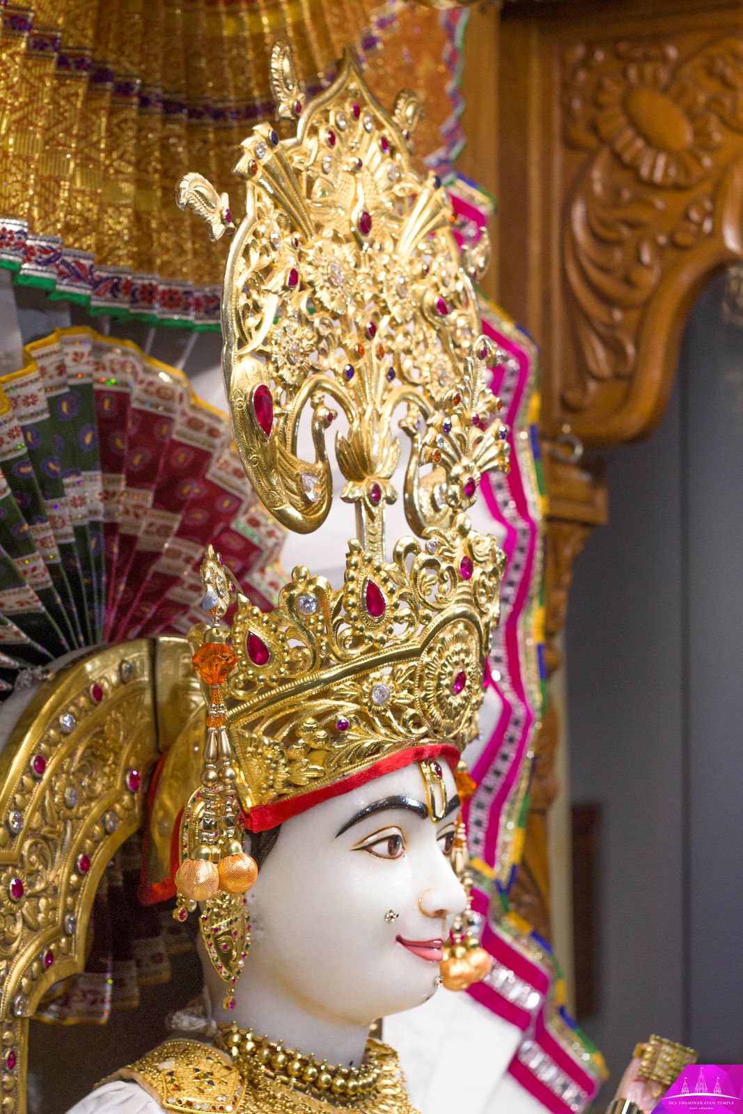 ©1987-2017 SKS Swaminarayan Temple East London